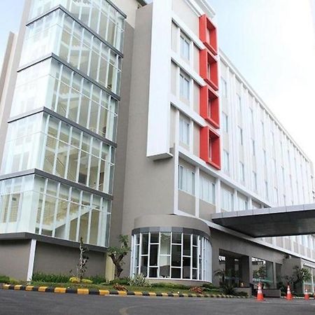 Horison Hotel Sukabumi Eksteriør bilde
