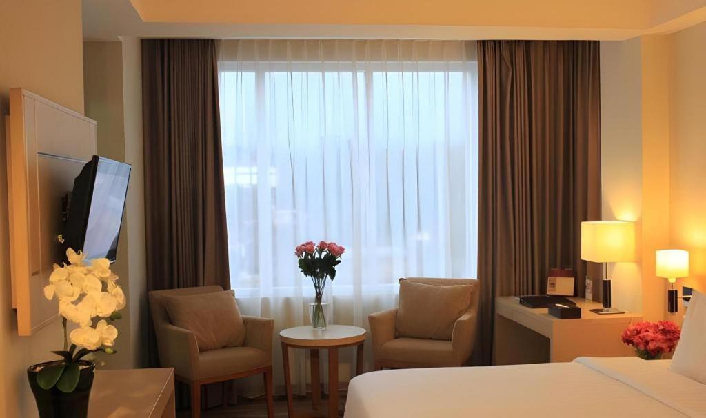 Horison Hotel Sukabumi Eksteriør bilde