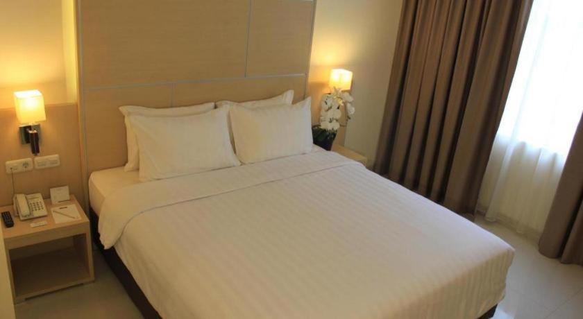 Horison Hotel Sukabumi Eksteriør bilde