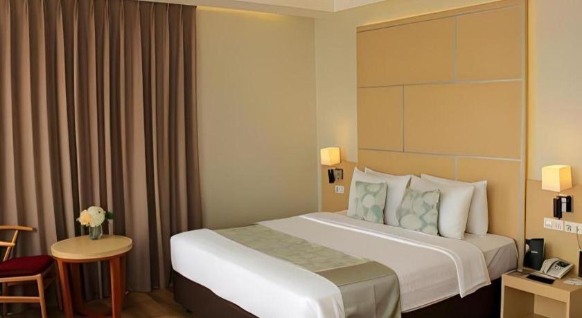 Horison Hotel Sukabumi Eksteriør bilde
