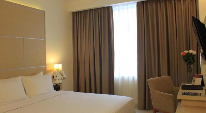 Horison Hotel Sukabumi Eksteriør bilde