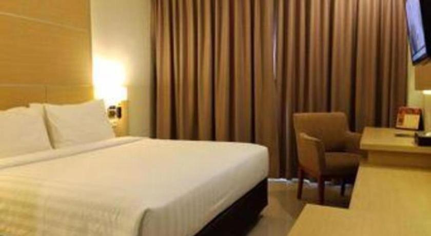 Horison Hotel Sukabumi Eksteriør bilde
