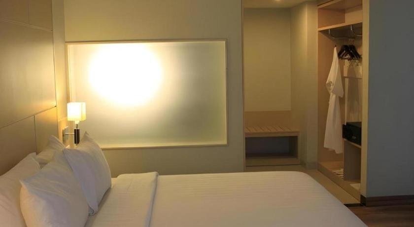 Horison Hotel Sukabumi Eksteriør bilde