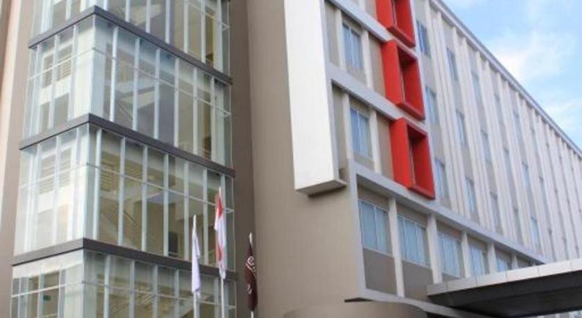 Horison Hotel Sukabumi Eksteriør bilde