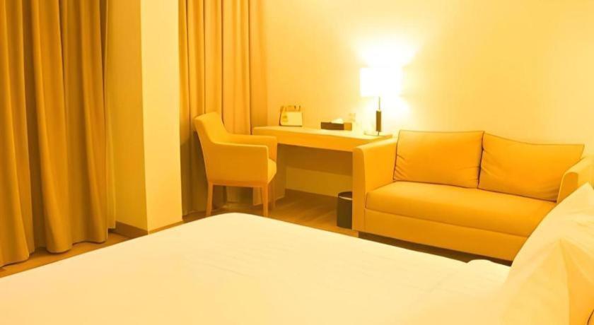Horison Hotel Sukabumi Eksteriør bilde