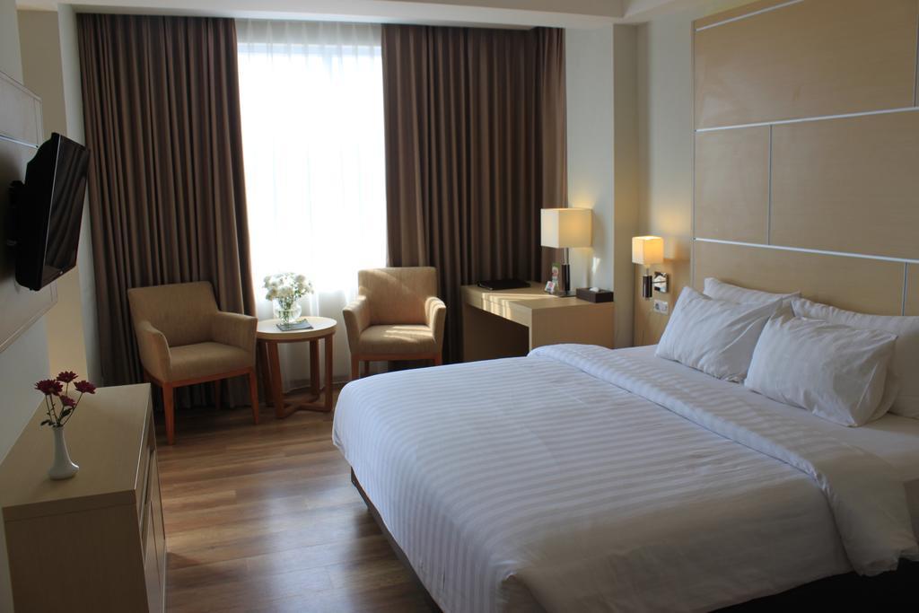 Horison Hotel Sukabumi Eksteriør bilde