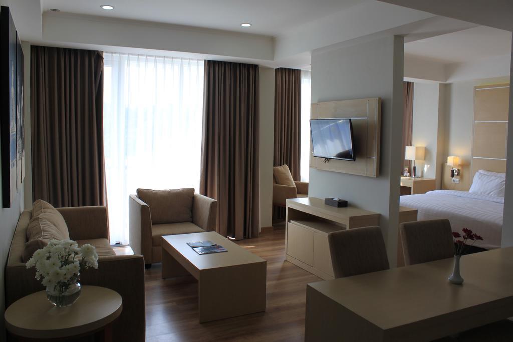 Horison Hotel Sukabumi Eksteriør bilde